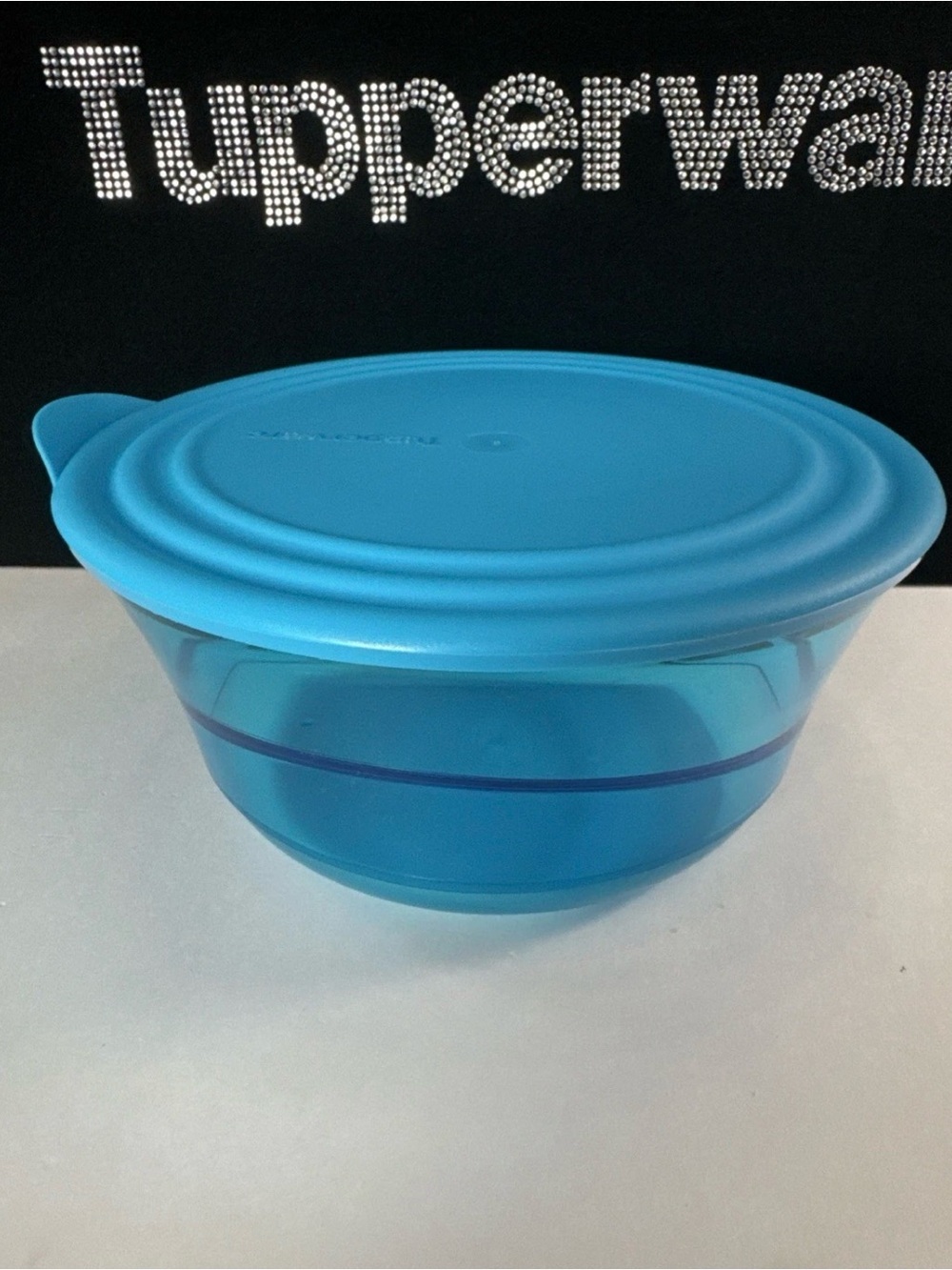 Tupperware Elegant Serving Salad Bowl 2.3 L / 9.75 cup Storage Serveware Blue !